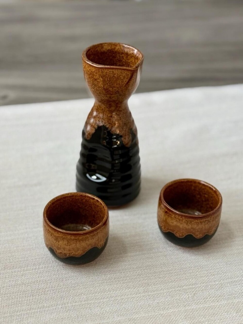 Japanese Ceramic Sake Set Brown Black Glaze Server + 2 Cups New Unused